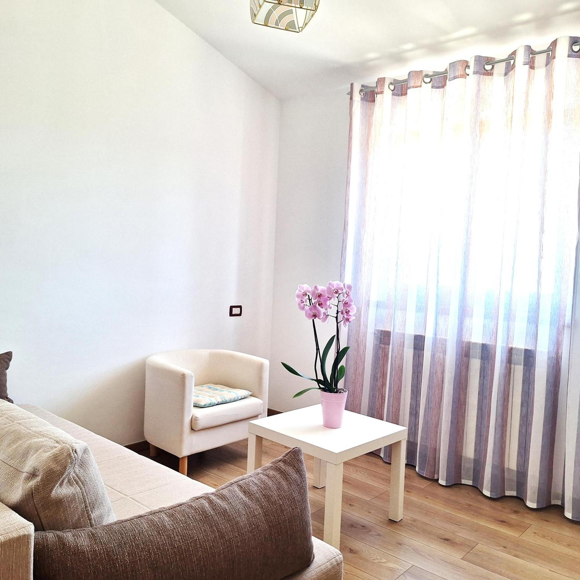 Apartment Mita โกรชน์ยัน ภายนอก รูปภาพ